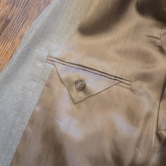 Men's LORD & TAYLOR METROPOLITAN Suit Coat Excellent Condition - Picture 6 of 16